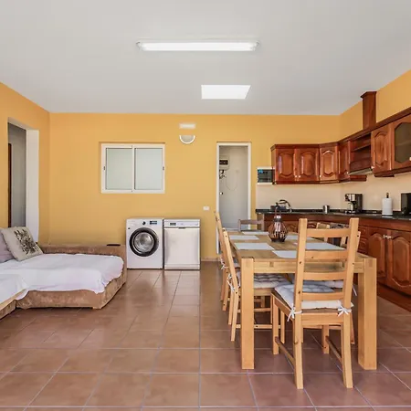 Sardina Vista Retreat *