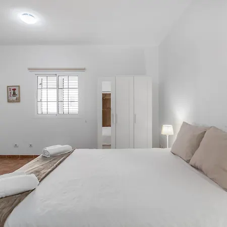 Sardina Vista Retreat Apartment