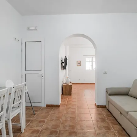 Sardina Vista Retreat *