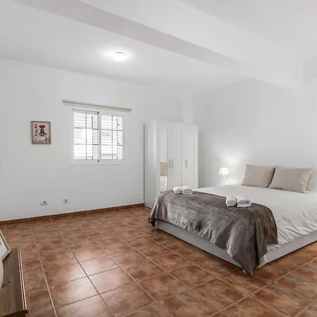 Sardina Vista Retreat Apartment Galdar
